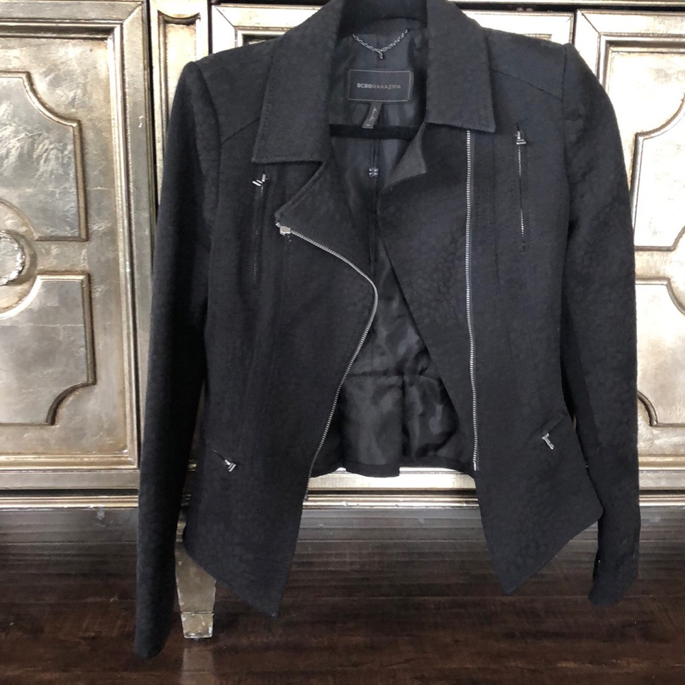 Black BCBG MAXAZRIA blazer